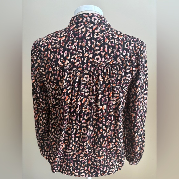 Jane and Delancey Medium Black Abstact Leopard Printed Loose long sleeve Blouse - Picture 6 of 11